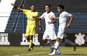 Corinthians enfrenta o Nacional pelo campeonato paulista sub-13