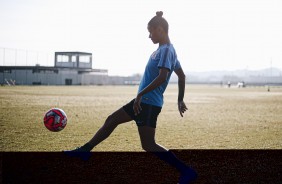 Equipe feminina do Corinthians realiza treinamento