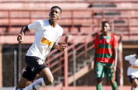 Corinthians sai na frente, mas cede empate para a Portuguesa, pelo Paulista Sub-15