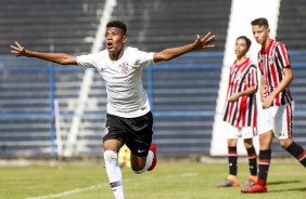 Corinthians enfrenta o São Paulo  pelo Paulistão Sub-13