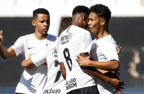 Corinthians marcou dois gols contra o Juventus, pelo Paulista Sub-17