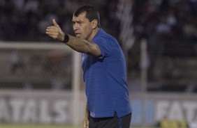 Carille durante derrota para o Botafogo-SP, em partida amistosa em Ribeiro Preto