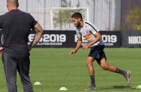 Everaldo durante treino no CT Joaquim Grava