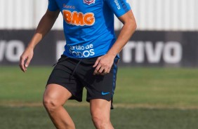 Henrique durante treinamento de hoje no CT Joaquim Grava