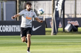 Bruno Méndez no treinamento desta quarta-feira no CT