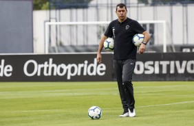 Fábio Carille no treinamento desta quarta-feira no CT