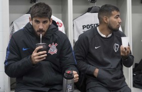 Bruno e Sornoza no vestirio antes do amistoso contra o Londrina