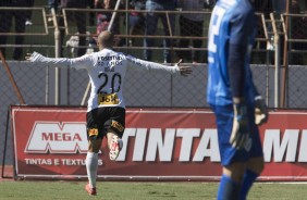Rgis diminuiu o placar para o Corinthians no amistoso contra o Londrina