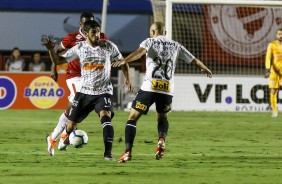 Bruno Méndez e Régis durante amistoso contra o Vila Nova