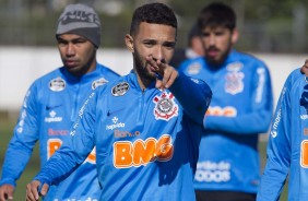 Clayson durante treino que prepara o time para jogo amistoso contra o Londrina