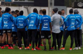 Elenco corinthiano durante treino que prepara a equipe para amistoso contra o Londrina