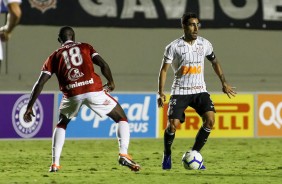 Gabriel durante amistoso entre Vila Nova e Corinthians