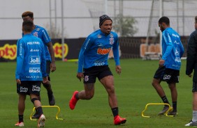 Júnior Urso durante treino que prepara a equipe do Corinthians para amistoso contra o Londrina