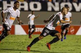 Régis anotou o segundo gol do Timão durante amistoso contra o Vila Nova