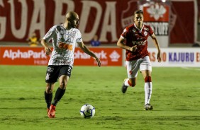 Régis durante amistoso contra o Vila Nova