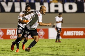 Régis marcou gol durante amistoso entre Vila Nova e Corinthians