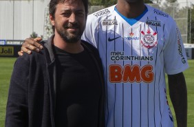 Apresentao do zagueiro Gil