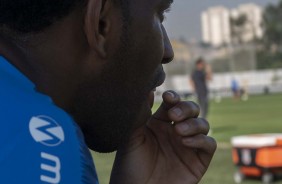 Jogadores do Corinthians treinam nesta sexta-feira