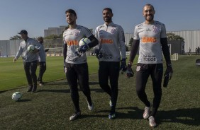 Jogadores do Corinthians treinam nesta sexta-feira