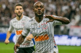 Love anotou o nico gol do Corinthians contra o CSA, na Arena