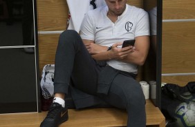 Henrique no vestirio antes de Corinthians e CSA, pelo Campeonato Brasileiro