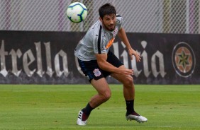 Bruno Méndez durante jogo-treino contra o Juventus, no CT Joaquim Grava