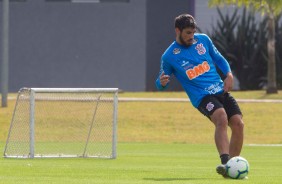 Bruno Méndez no treino desta quarta-feira, no CT Joaquim Grava