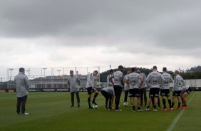 Elenco do Corinthians durante jogo-treino contra o Juventus