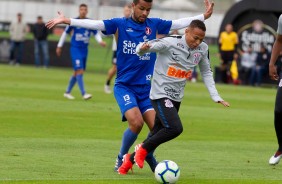 Janderson durante jogo-treino contra o Juventus, no CT Joaquim Grava