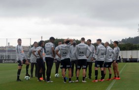 Jogadores do Corinthians durante jogo-treino contra o Juventus