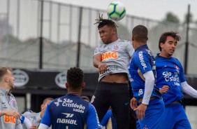 Matheus Jesus durante jogo-treino contra o Juventus, no CT Joaquim Grava