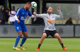 Rgis durante jogo-treino contra o Juventus, no CT Joaquim Grava