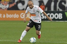 Rgis durante jogo contra o CSA, na Arena Corinthians, pelo Brasileiro