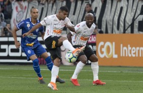 Sornoza e Love no jogo contra o CSA, pelo Campeonato Brasileiro