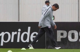 Treinador Fábio Carille no CT Joaquim Grava, durante treino desta quarta-feira