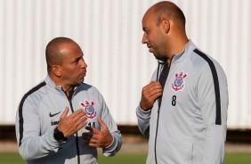 Mauro Silva e Fabricio Pimenta no treino nesta quinta-feira no CT Joaquim Grava