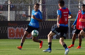 Pedrinho no treino nesta quinta-feira no CT Joaquim Grava