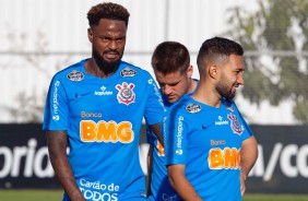 Ren, Ramiro e Clayson no treino nesta quinta-feira no CT Joaquim Grava