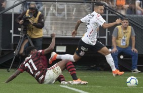 Clayson durante jogo contra o Flamengo, na Arena Corinthians, pelo Brasileiro