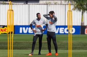 Everaldo e Vital durante o treino desta sexta-feira no CT Joaquim Grava