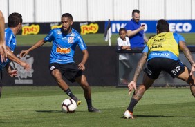 Everaldo no treino desta terça-feira no CT Joaquim Grava