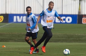 Jadson e Joo Victor no ltimo treino antes do jogo contra o Flamengo, pelo Brasileiro