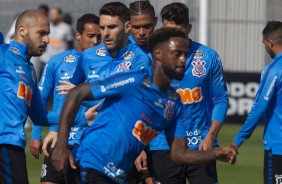 Jogadores do Corinthians no último treino antes do jogo contra o Flamengo, pelo Brasileirão