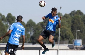 Matheus Jesus no treino desta terça-feira no CT Joaquim Grava