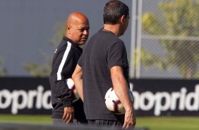 Mauro Silva e Carille comandam treino após empatar em 1 a 1, contra o Flamengo, pelo Brasileirão