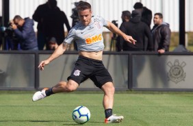 Ramiro durante o treino desta sexta-feira no CT Joaquim Grava