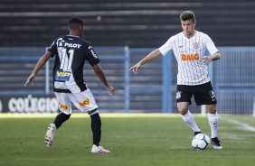 Lucas Piton durante jogo contra a Ponte Preta, pelo Brasileirão Sub-20