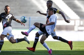 Menino Janderson durante jogo contra a Ponte Preta, pelo Brasileirão Sub-20
