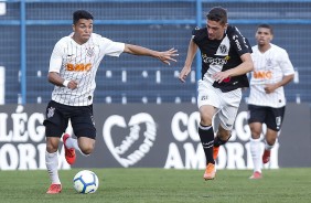 Roni durante jogo contra a Ponte Preta, pelo Brasileiro Sub-20