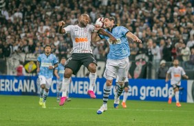 Atacante Love no jogo contra o Montevideo Wanderers, pela Copa Sul-Americana, na Arena Corinthians